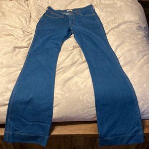 Wrangler Exaggerated Bootcut Jeans Size 28